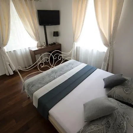 Roko Luxury Apartment Split